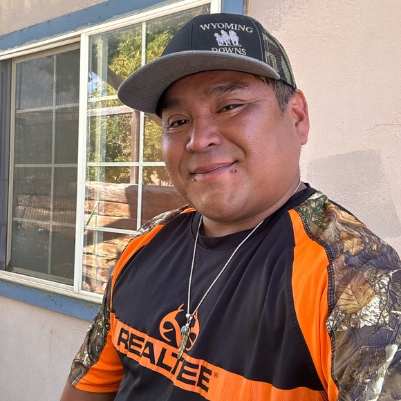 Meet your Posher, Raymond - Picture 3 of 3